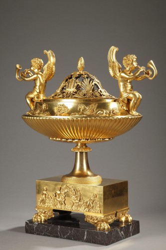 Centre de table brûle-parfum en bronze doré et marbre, époque Empire - Objet de décoration Style Empire