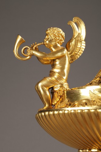 Empire - Centre de table brûle-parfum en bronze doré et marbre, époque Empire