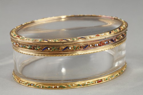 18th century - Rock crystal and gold oval box, late 18th century