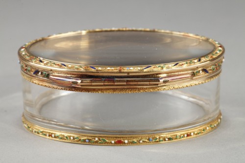 Boite ovale cristal de roche et or, fin du 18e siècle - Louis XVI