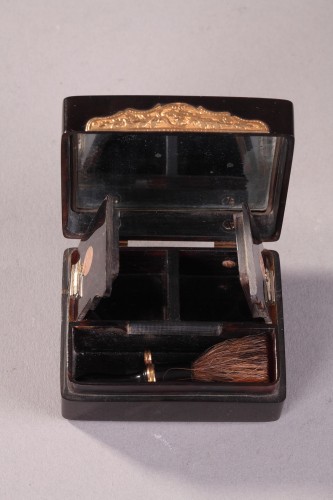 Antiquités - Nécessaire en écaille et or d'époque Louis XVI