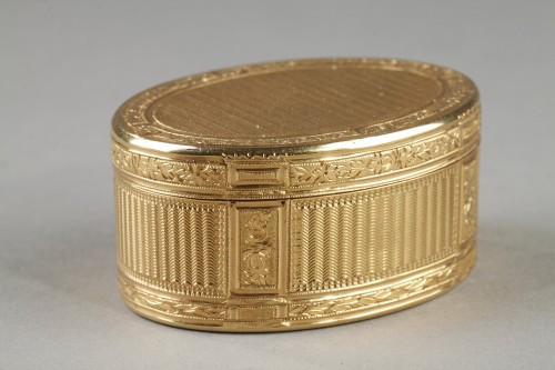 18th century gold snuff box by Pierre Pleyards  - 