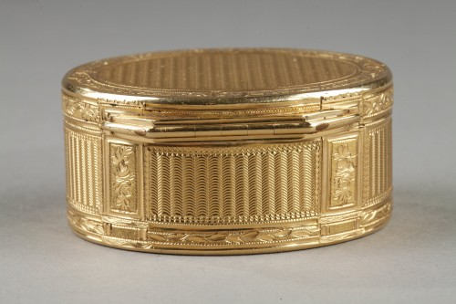 Louis XVI - 18th century gold snuff box by Pierre Pleyards 