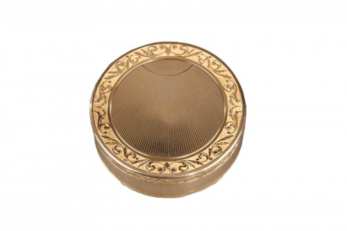 Gold pill box, Restoration period