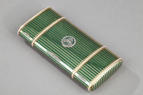 XXe siècle - Boite en or, émail vert et diamants, début du XXe siècle