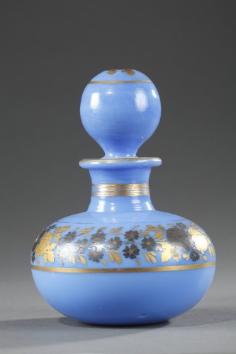 Verrerie, Cristallerie  - Paire de flacons en opaline bleue époque Restauration