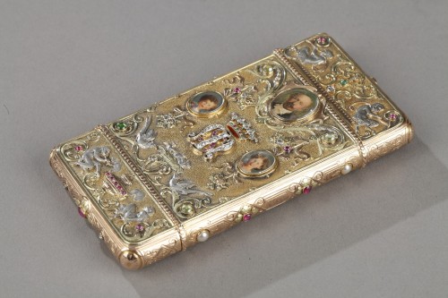 Objets de Vitrine Coffret & Nécessaire - Etui en or et pierres précieuses aux armes du Duc de Morny, signé Wiese Paris