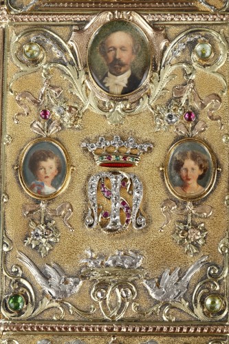 Napoléon III - Etui en or et pierres précieuses aux armes du Duc de Morny, signé Wiese Paris