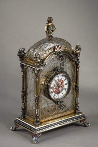 XIXe siècle - Pendulette en cristal de roche et argent de Hermann Ratzersdorfer