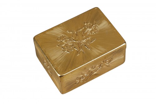 Tabatière rectangulaire en or, Louis XV de Julien Berthe