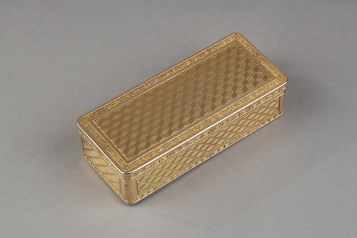 Boîte en or de forme rectangulaire, début XIX siècle - Objets de Vitrine Style Empire