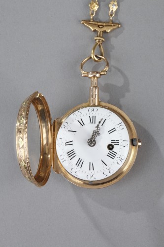 Antiquités - Chatelaine and gold watch, 18th century