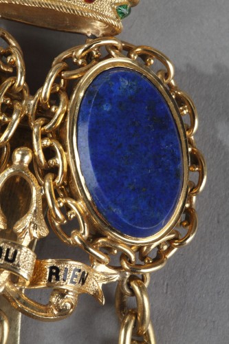 Antiquités - Chatelaine in gold and semi-precious stones,19th century
