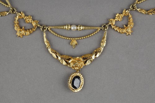 20th century - Art Nouveau gold, fine pearls and sapphir Necklace