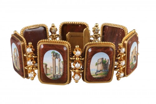 Bracelet or, micro-mosaiques et demi-perles. Début du XIXe siècle