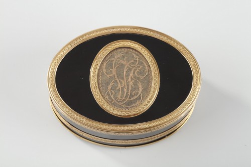 Objets de Vitrine Coffret & Nécessaire - Tabatiere Louis XV, Jean Guillaume Vealle, probablement miniature John Russel