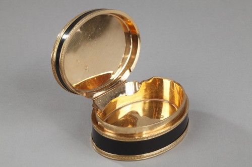 Antiquités - Tabatiere Louis XV, Jean Guillaume Vealle, probablement miniature John Russel