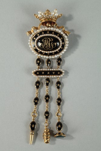 Chatelaine en or et email noir et perles. travail du milieu du 19e siècle. - Bijouterie, Joaillerie Style Napoléon III