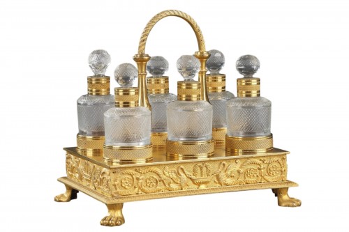 Cave a flacons de parfum en cristal et bronze dore, Charles X