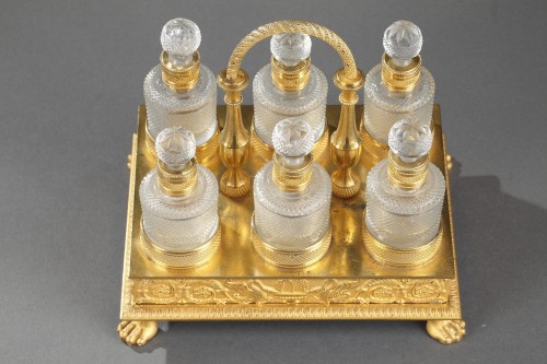 Cave a flacons de parfum en cristal et bronze dore, Charles X - Ouaiss Antiquités