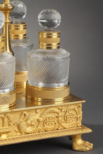 Antiquités - Cave a flacons de parfum en cristal et bronze dore, Charles X