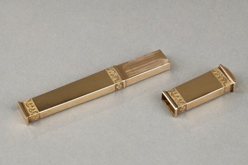 Empire - Un etui en or à aiguilles, Empire
