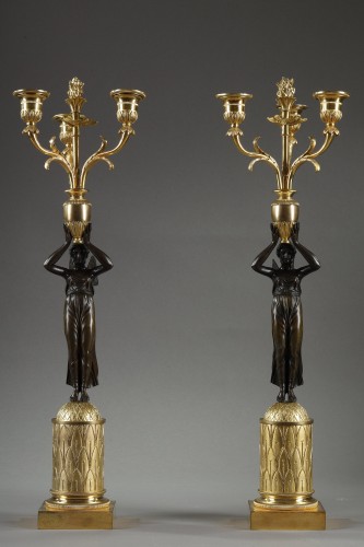 A pair of large candelabra featuring winged female figures, early 19th cent - Lighting Style Empire