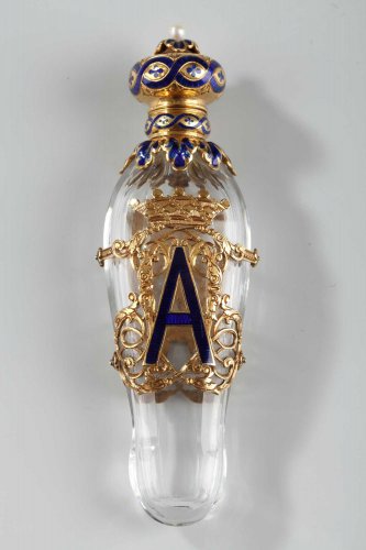 XIXe siècle - Flacon à parfum en or, émail et cristal