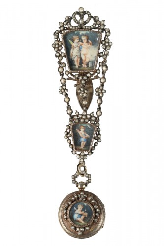 Chatelaine en argent, perles et miniature XIXe siècle
