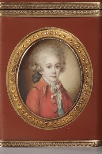 Objets de Vitrine  - Carnet de bal en vernis, or et miniature, fin XVIIIe siècle