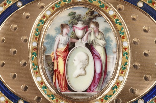 Gold and enamel snuff box Late18th century - 