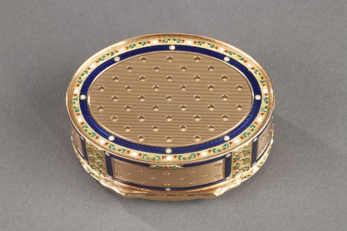 18th century - Gold and enamel snuff box Late18th century