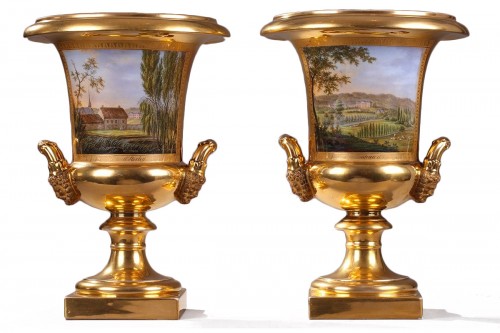 Paire de vases en porcelaine de Paris signée Feuillet