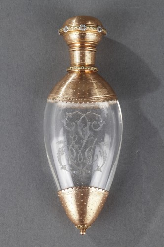 Flacon de parfum en or, cristal XIXe siècle - Ouaiss Antiquités
