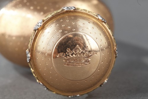 Antiquités - Flacon de parfum en or, cristal XIXe siècle