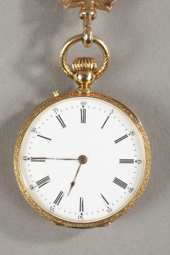 XIXe siècle - Chatelaine en or et émail signée Modeste Anquetin