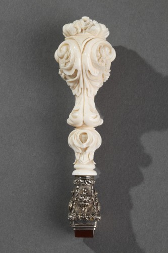 XIXe siècle - Sceau en argent, ivoire de Dieppe et agate XIXe siècle