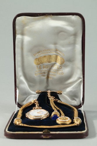 Chatelaine Le Roy & Fils Palais Royal, milieu du XIXe siècle - Restauration - Charles X