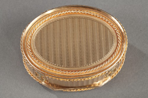 Louis XVI - Boite ou tabatière en or du XVIIIe siècle