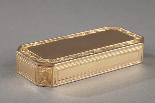 Late 18th-early 19th century gold box by Jacques-Alexandre Guillemot - 