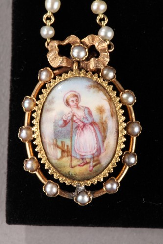 Bijouterie, Joaillerie Boucles d'oreilles - Paire de boucle d'oreilles en or, émail, perle et nacre Napoléon III