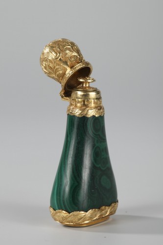 Gold mounted Malachite perfume flask - Objects of Vertu Style 