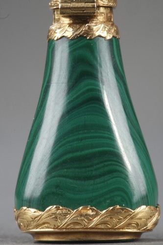 Flacon sceau en or et malachite XIXe siècle - 