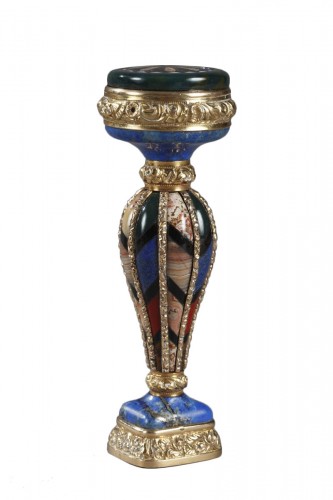 Cachet en or, jaspe, lapis lazuli, turquoise