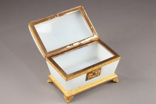 Glass & Crystal  - Charles X white opaline jewelery Box Circa 1820