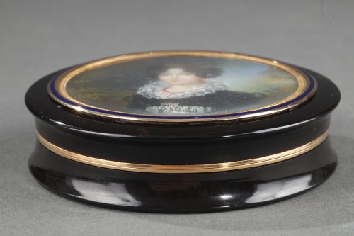 Early 19th century Gold and tortoiseshell box with miniature signed Cior - Restauration - Charles X