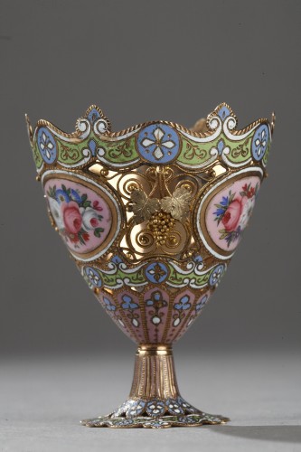 A gold and enamel Zarf - Objects of Vertu Style Restauration - Charles X