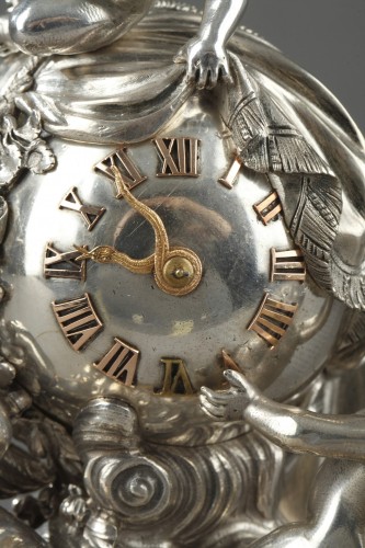 Pendulette en argent et onyx dans son étui de cuir - Ouaiss Antiquités