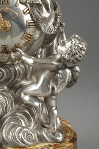 XIXe siècle - Pendulette en argent et onyx dans son étui de cuir