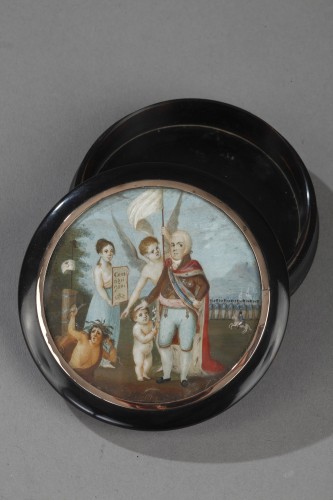 Boite en écaille et miniature représentant le roi Jean VI de Portugal - Ouaiss Antiquités
